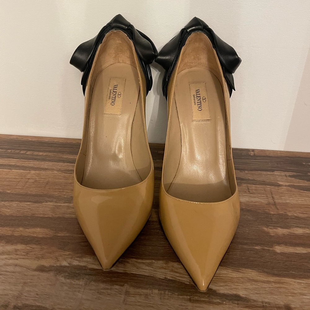 Valentino two tones heels with bow